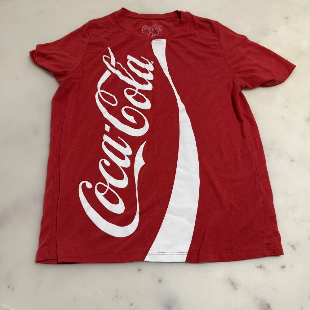 Coca-Cola T-shirt Women’s M Drink Red White Short Tee Soda Pop Top Curved Stripe